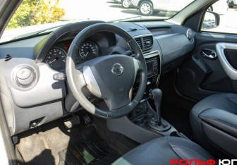 Подержанный автомобиль Nissan Terrano 2015 года (15 фото)
