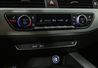 Подержанный автомобиль Audi A4 Sedan 2018 года (16 фото)