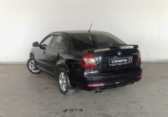 Подержанный автомобиль Skoda Octavia Liftback 2011 года (4 фото)