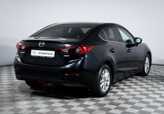 Подержанный автомобиль Mazda 3 Sedan 2018 года (5 фото)