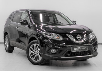 Подержанный автомобиль Nissan X-Trail 2017 года (3 фото)