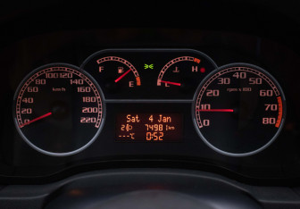 Подержанный автомобиль Fiat Albea 2011 года (12 фото)