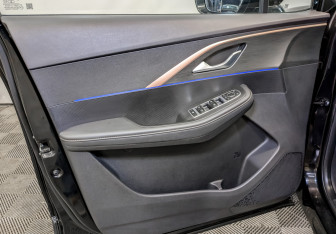Подержанный автомобиль Omoda C5 2023 года (19 фото)