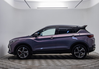Подержанный автомобиль Geely Coolray 2024 года (2 фото)