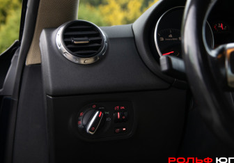 Подержанный автомобиль Audi TT Coupe 2007 года (17 фото)