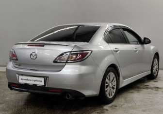 Подержанный автомобиль Mazda 6 Sedan 2010 года (5 фото)