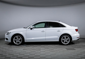 Подержанный автомобиль Audi A3 Sedan 2019 года (8 фото)