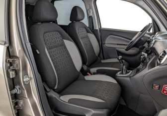 Подержанный автомобиль Citroen C3 Picasso 2012 года (23 фото)