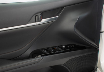 Подержанный автомобиль Toyota Camry Sedan 2021 года (13 фото)