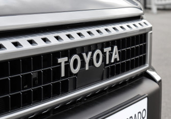 Новый Toyota Land Cruiser Prado 2025 (6 фото)