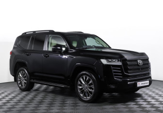Подержанный автомобиль Toyota Land Cruiser Suv 2021 года (3 фото)