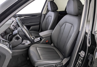 Подержанный автомобиль BMW X3 2021 года (20 фото)