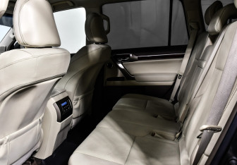 Подержанный автомобиль Lexus GX 2011 года (13 фото)