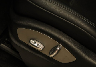 Подержанный автомобиль Porsche Macan 2016 года (26 фото)