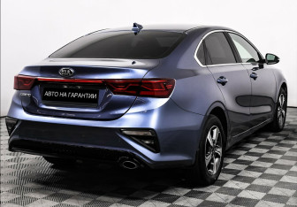 Подержанный автомобиль Kia Cerato Sedan 2018 года (7 фото)