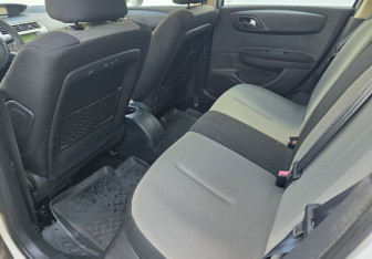 Подержанный автомобиль Citroen C4 Hatchback 2010 года (10 фото)