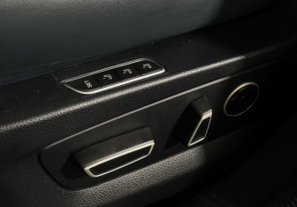 Подержанный автомобиль Changan CS95 2024 года (15 фото)