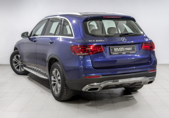 Подержанный автомобиль Mercedes-Benz GLC Coupe 2019 года (7 фото)