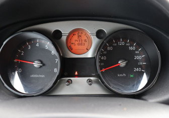 Подержанный автомобиль Nissan Qashqai 2008 года (17 фото)