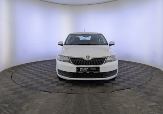 Подержанный автомобиль Skoda Rapid Liftback 2019 года (2 фото)