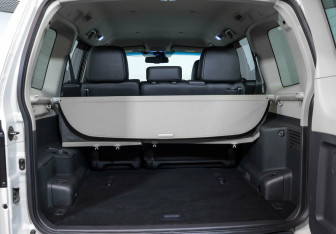 Подержанный автомобиль Mitsubishi Pajero 2015 года (11 фото)