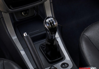 Подержанный автомобиль Geely Emgrand X7 2015 года (14 фото)