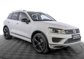Подержанный автомобиль Volkswagen Touareg 2018 года (3 фото)