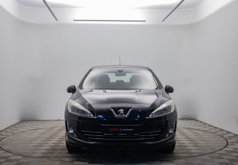 Подержанный автомобиль Peugeot 408 2013 года (2 фото)