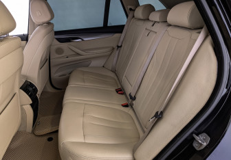 Подержанный автомобиль BMW X5 2018 года (18 фото)