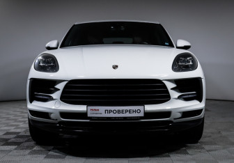 Подержанный автомобиль Porsche Macan 2019 года (2 фото)