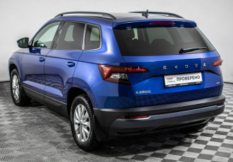 Подержанный автомобиль Skoda Karoq 2021 года (7 фото)