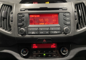 Подержанный автомобиль Kia Sportage 2012 года (13 фото)