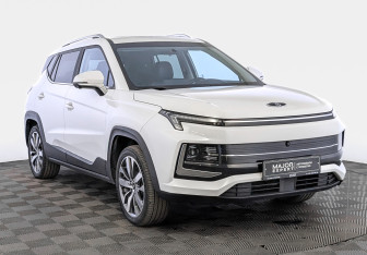 Подержанный автомобиль Москвич 3е 2023 года (3 фото)