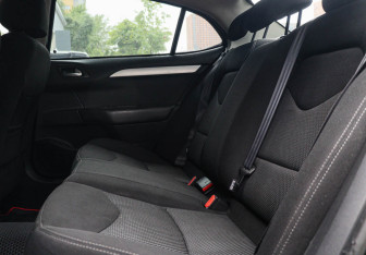 Подержанный автомобиль Citroen C4 Sedan 2013 года (8 фото)