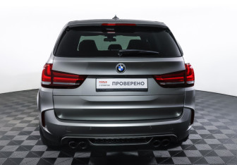 Подержанный автомобиль BMW X5 M 2015 года (6 фото)