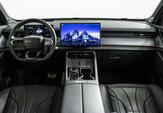 Подержанный автомобиль Chery Tiggo 9 2024 года (17 фото)