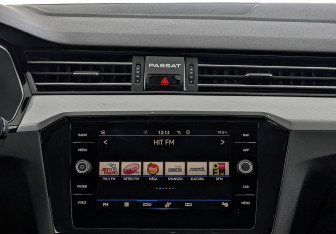 Подержанный автомобиль Volkswagen Passat Sedan 2021 года (17 фото)