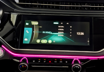 Подержанный автомобиль Omoda S5 2024 года (15 фото)