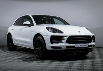 Подержанный автомобиль Porsche Macan 2019 года (3 фото)