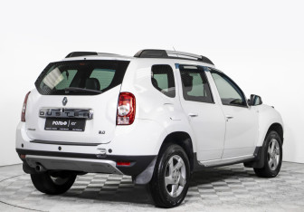 Подержанный автомобиль Renault Duster 2012 года (5 фото)