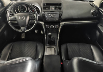 Подержанный автомобиль Mazda 6 Sedan 2010 года (9 фото)