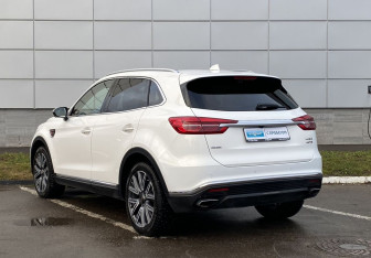 Подержанный автомобиль Hongqi HS5 2023 года (7 фото)