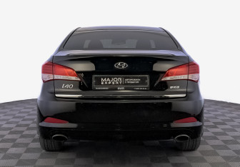 Подержанный автомобиль Hyundai i40 Sedan 2014 года (6 фото)