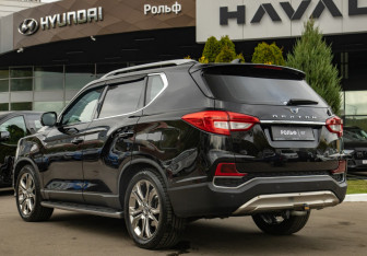Подержанный автомобиль SsangYong Rexton 2019 года (5 фото)
