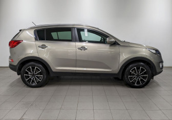 Подержанный автомобиль Kia Sportage 2014 года (4 фото)