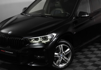 Подержанный автомобиль BMW X1 2020 года (24 фото)