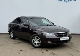 Подержанный автомобиль Hyundai Sonata 2005 года (3 фото)