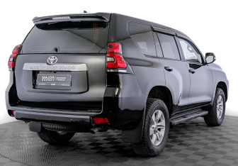 Подержанный автомобиль Toyota Land Cruiser Prado 2020 года (5 фото)