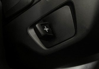 Подержанный автомобиль BMW X7 2021 года (24 фото)