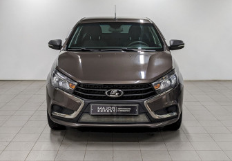 Подержанный автомобиль LADA (ВАЗ) Vesta Sedan 2021 года (2 фото)